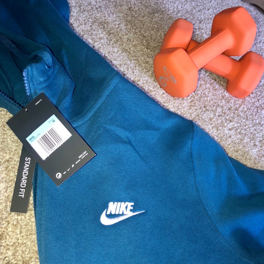 Nike Men’s Zip Up